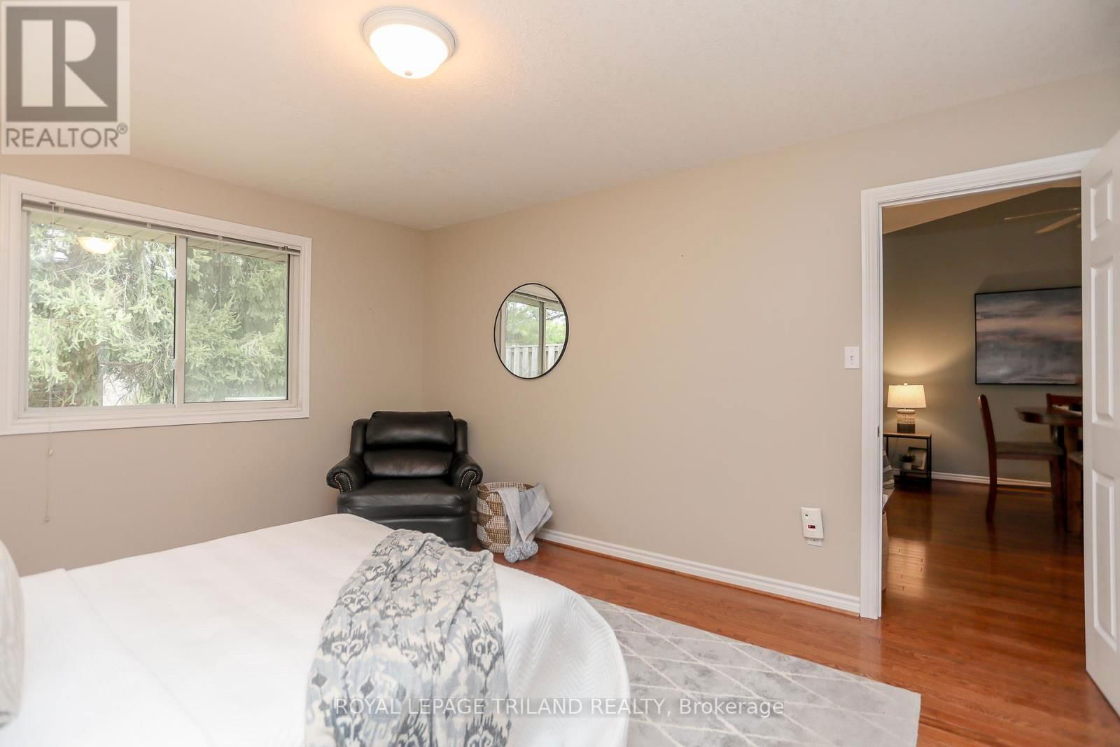 20 - 1241 BEAVERBROOK AVENUE Image 29