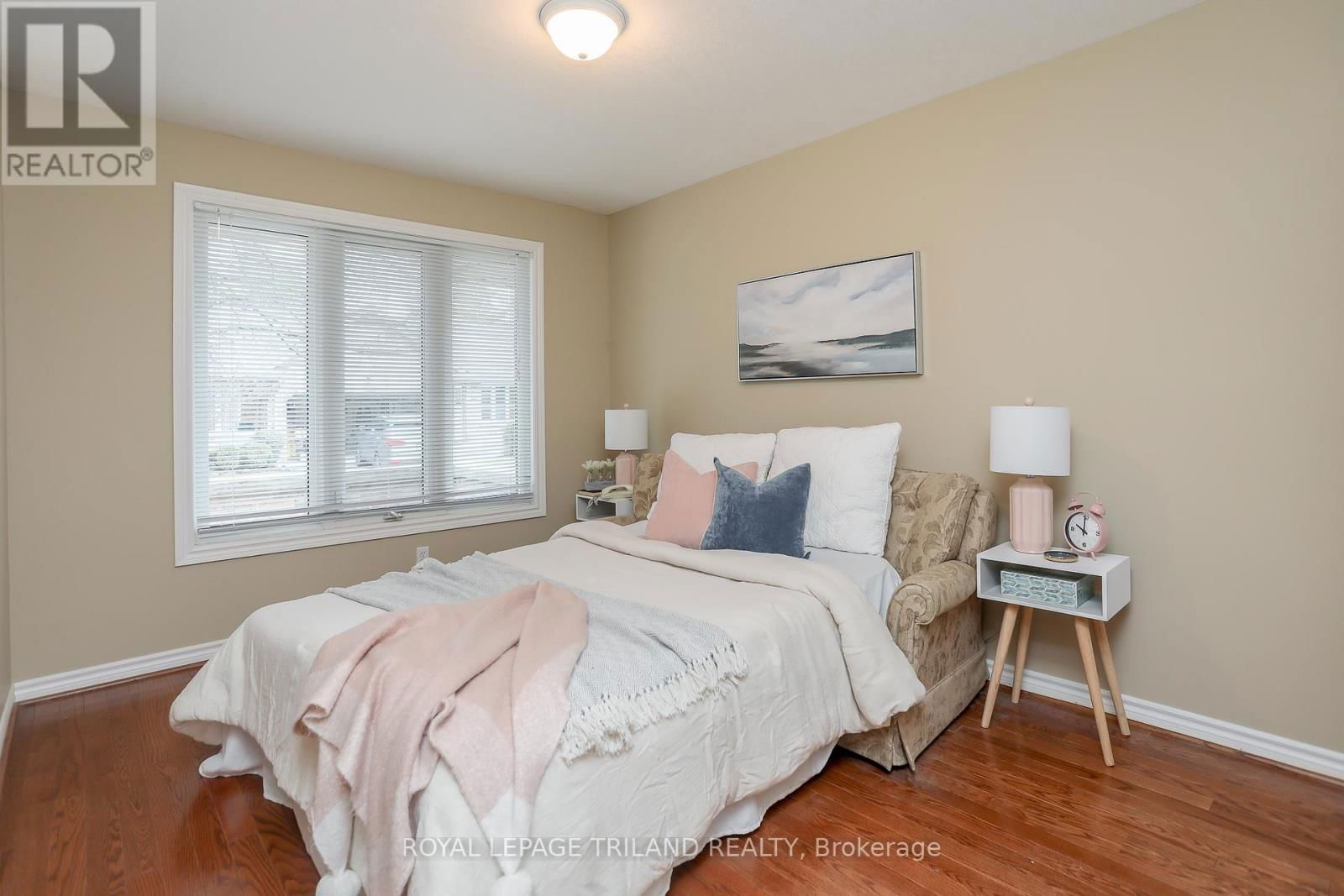 20 - 1241 BEAVERBROOK AVENUE Image 33