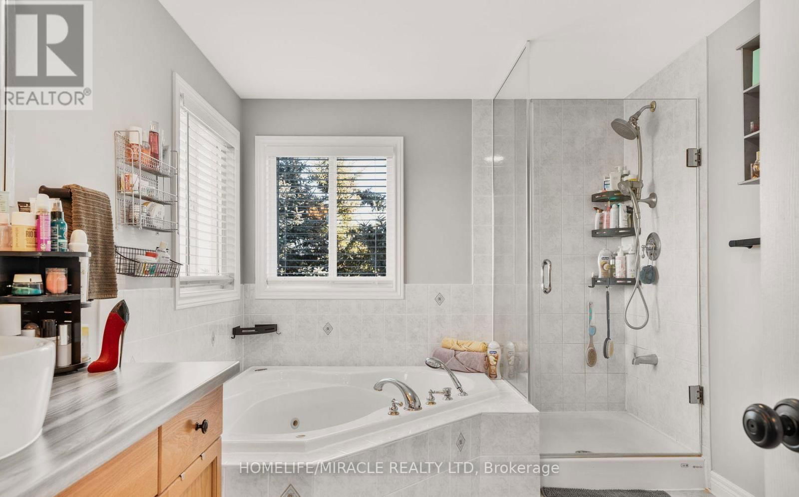 22 DEVONLEIGH DRIVE Image 21