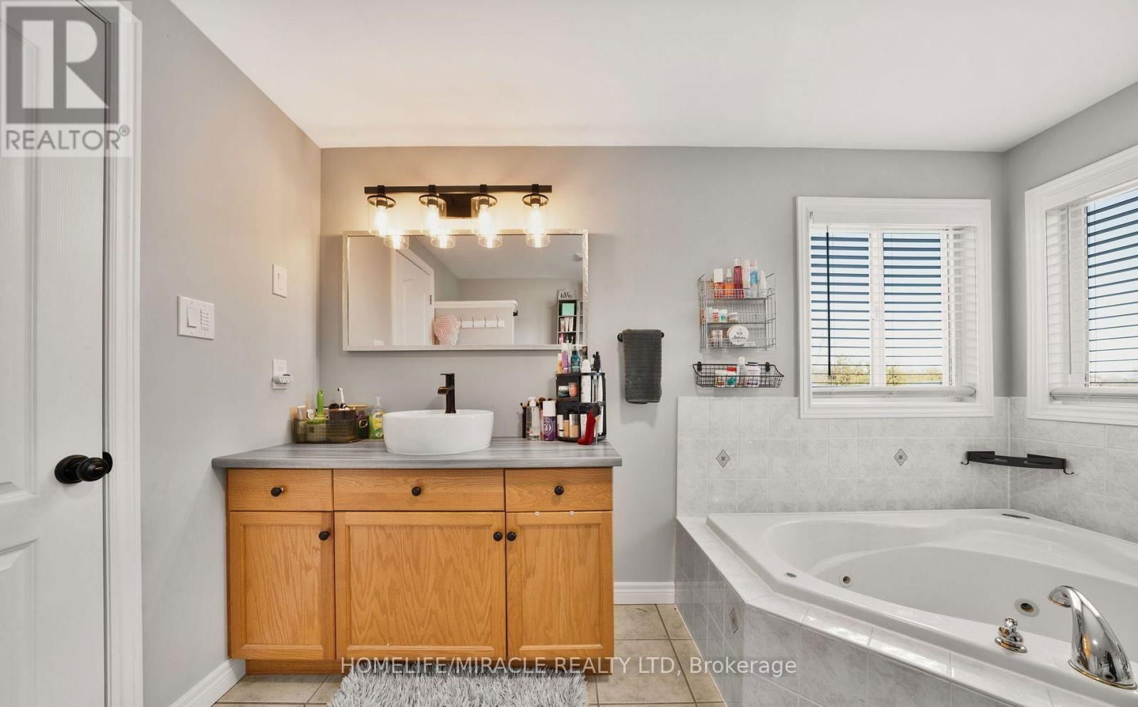 22 DEVONLEIGH DRIVE Image 22