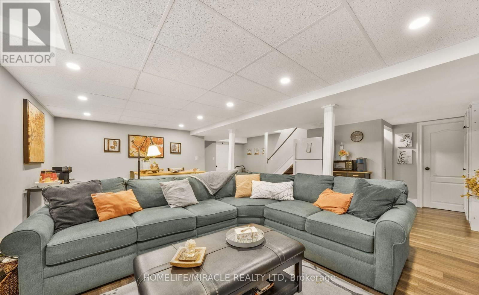 22 DEVONLEIGH DRIVE Image 30