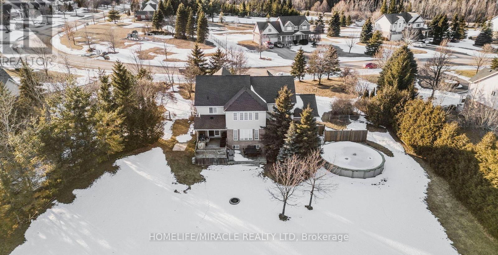 22 DEVONLEIGH DRIVE Image 35