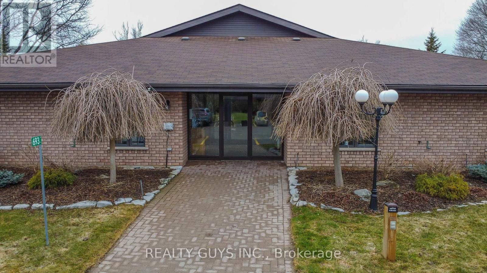 4 - 693 WHITAKER STREET Image 1