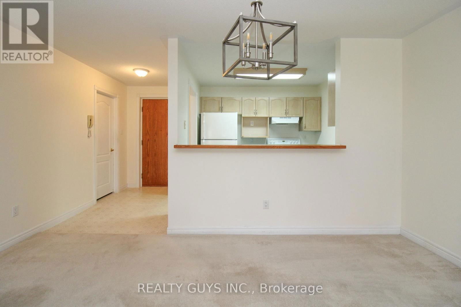 4 - 693 WHITAKER STREET Image 22