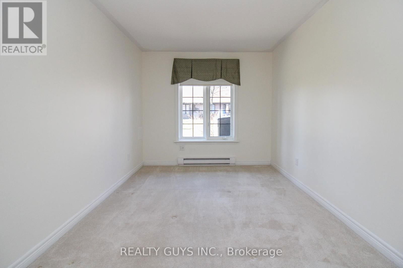 4 - 693 WHITAKER STREET Image 29