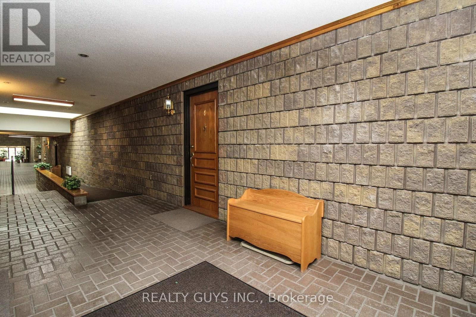 4 - 693 WHITAKER STREET Image 7