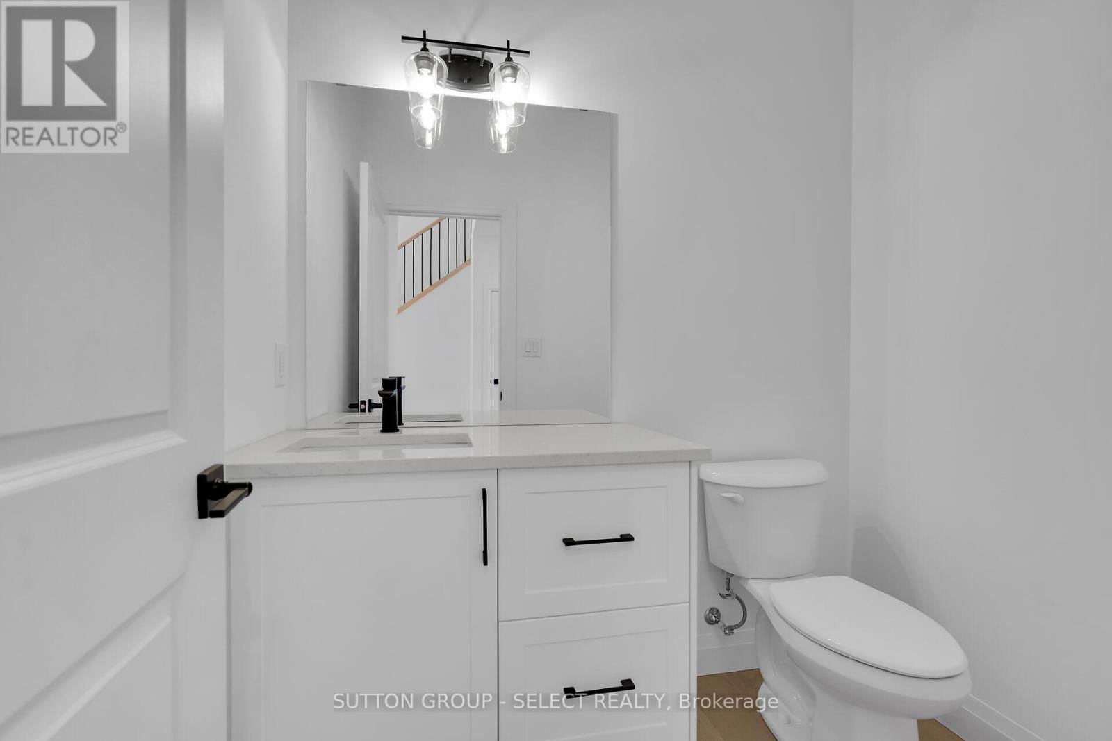 9 BRISCOE CRESCENT Image 15
