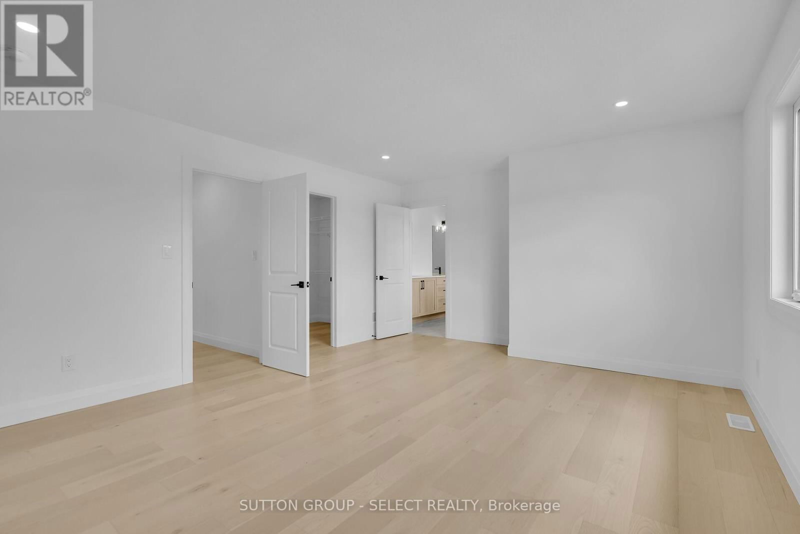9 BRISCOE CRESCENT Image 21