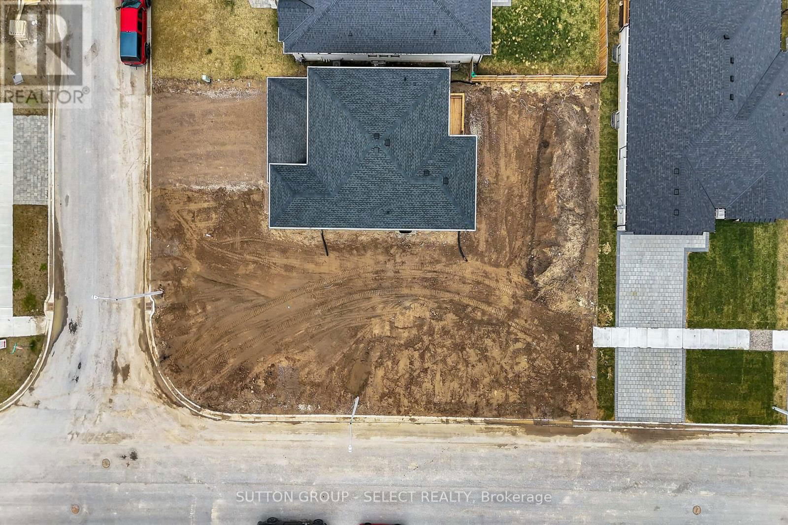 9 BRISCOE CRESCENT Image 43