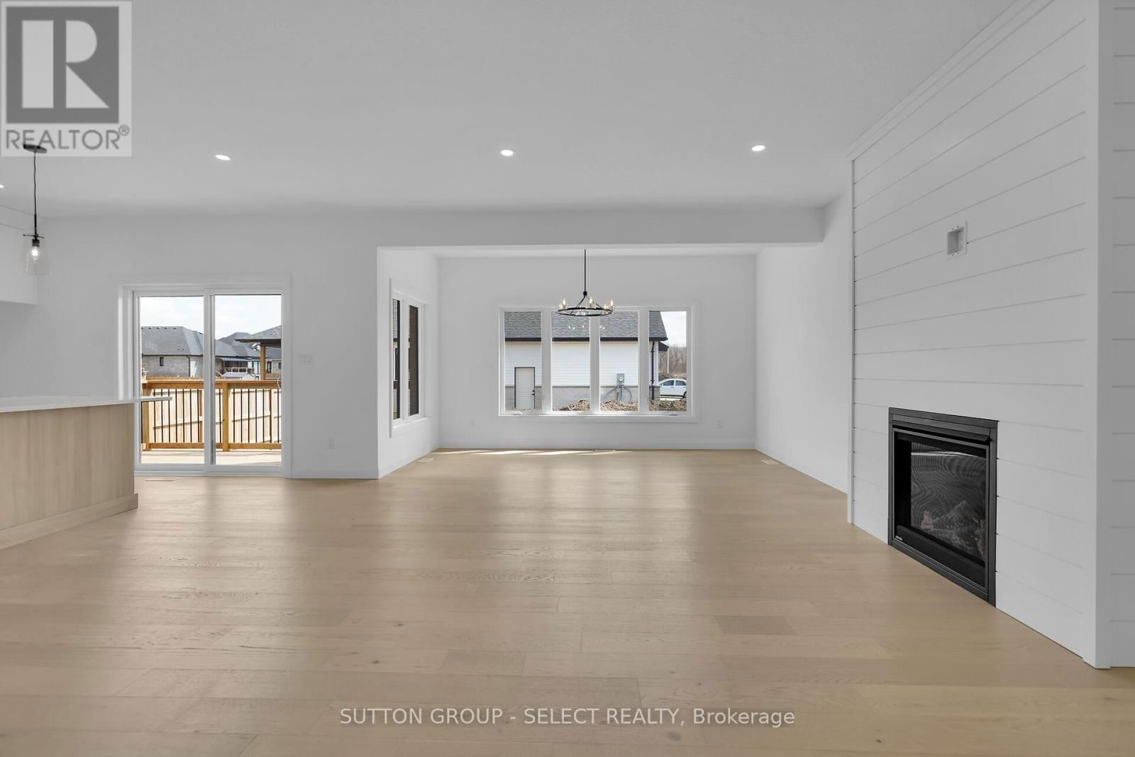 9 BRISCOE CRESCENT Image 6