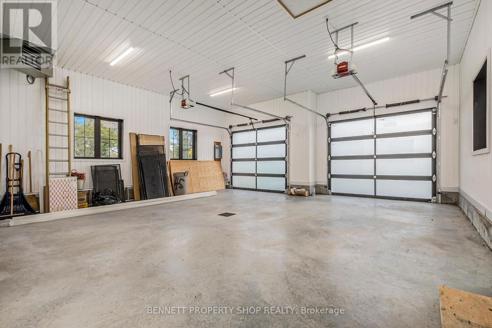 3978 SQUIRE ROAD Image 25
