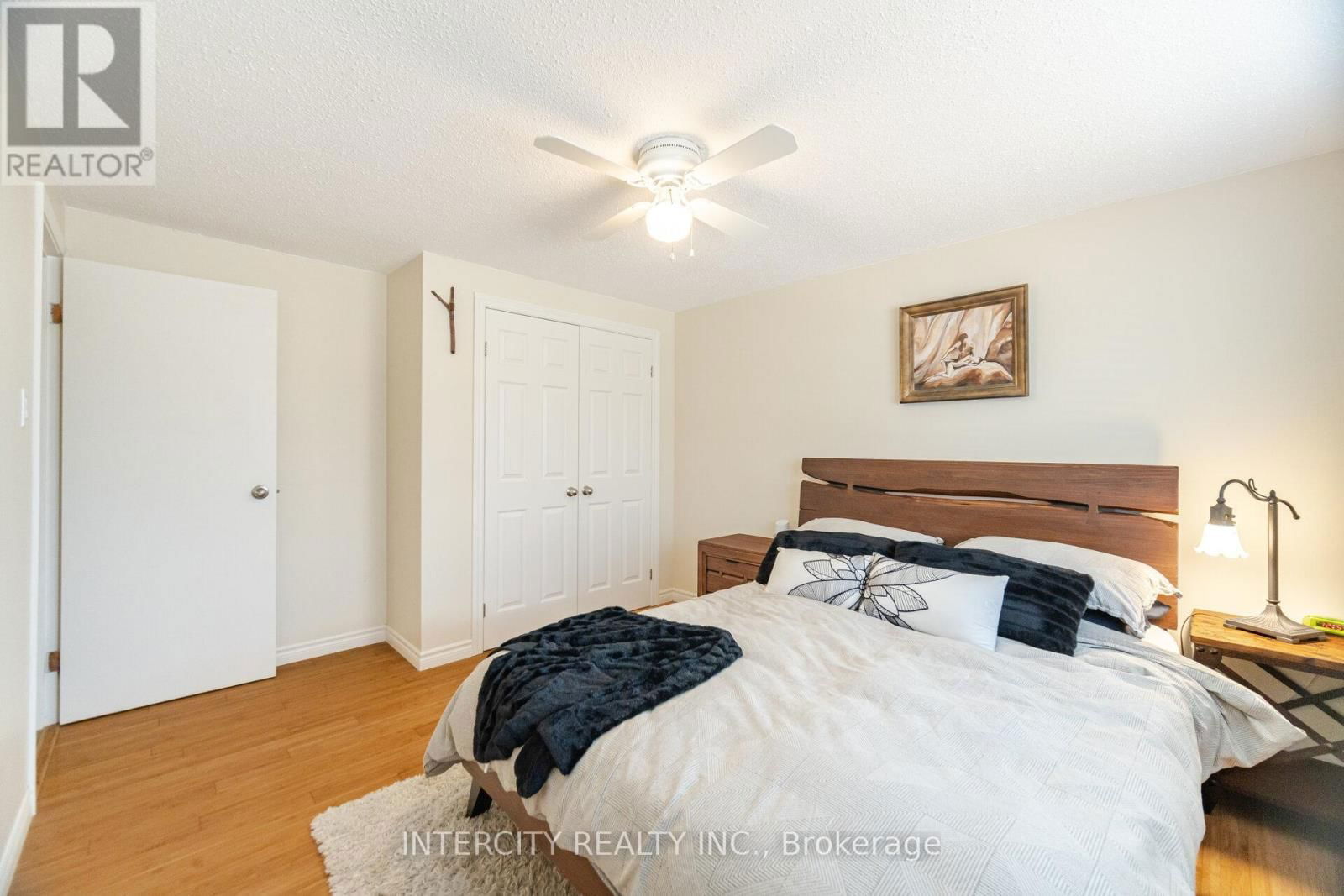 35 LOWER CANADA CRESCENT Image 35