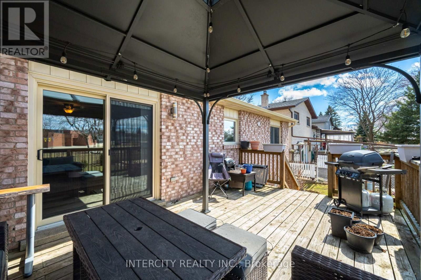 35 LOWER CANADA CRESCENT Image 41