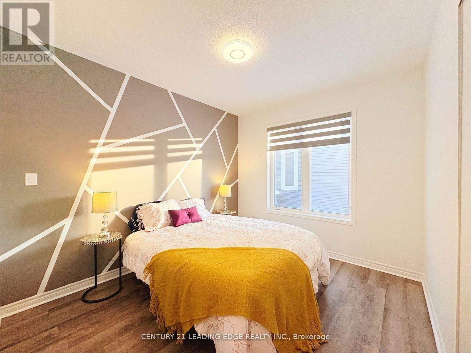 29 DYER CRESCENT Image 13