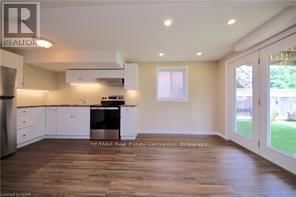 7 COUTTS COURT Image 6