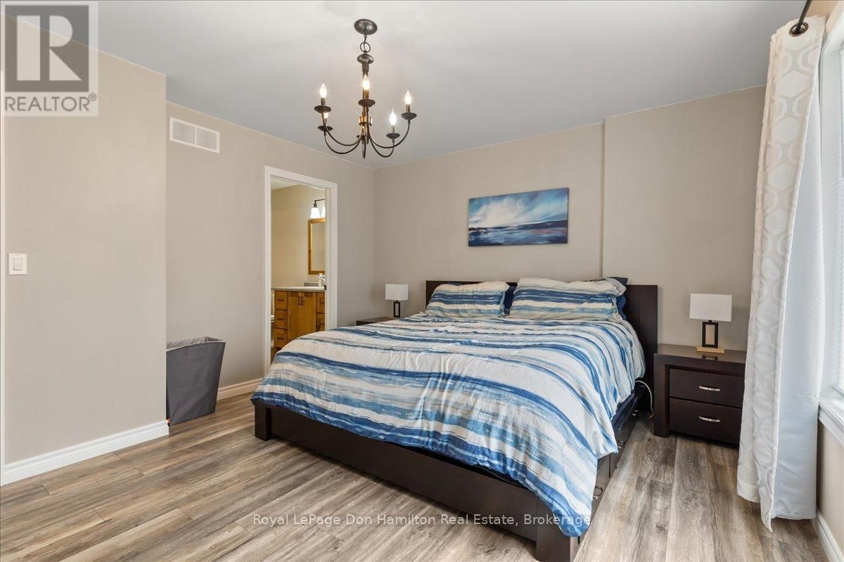 42 JOHN STREET Image 19
