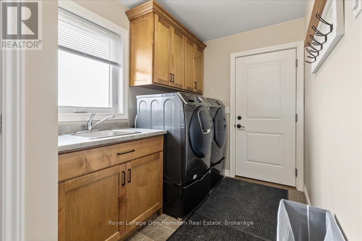 42 JOHN STREET Image 24