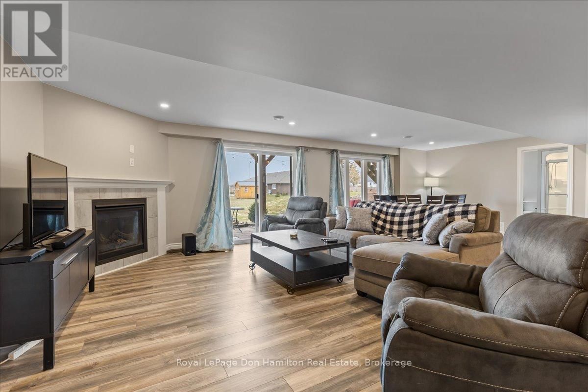 42 JOHN STREET Image 27