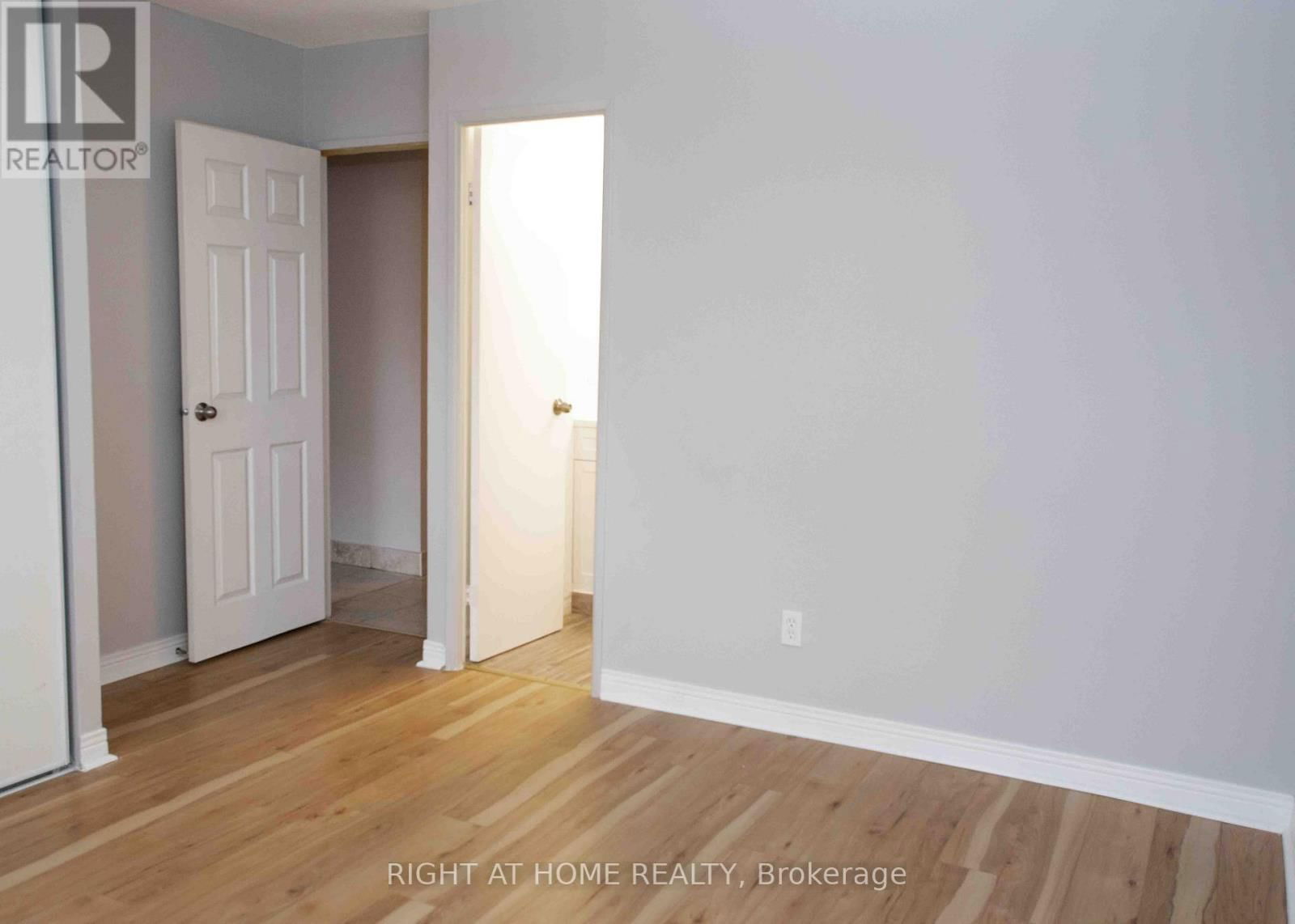 704 - 2020 JASMINE CRESCENT Image 30