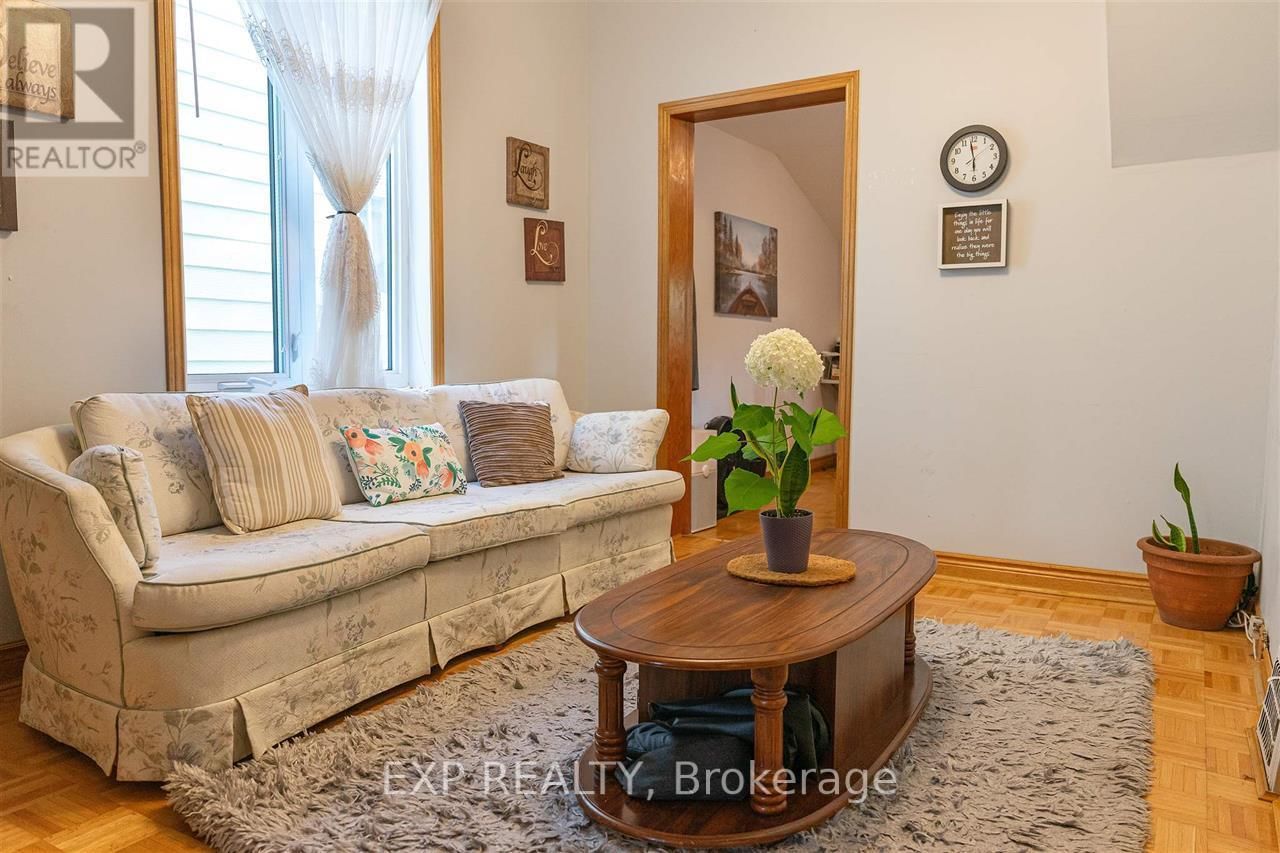 111 ALBERT STREET EAST Image 6