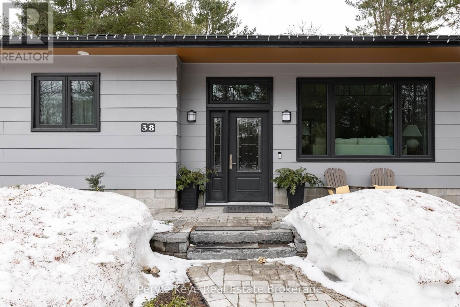 38 ANDREA DRIVE Image 10