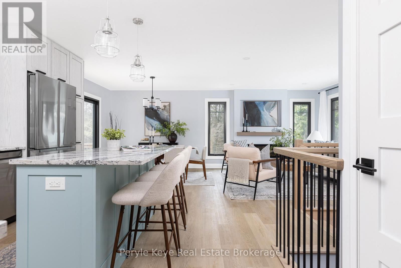 38 ANDREA DRIVE Image 12