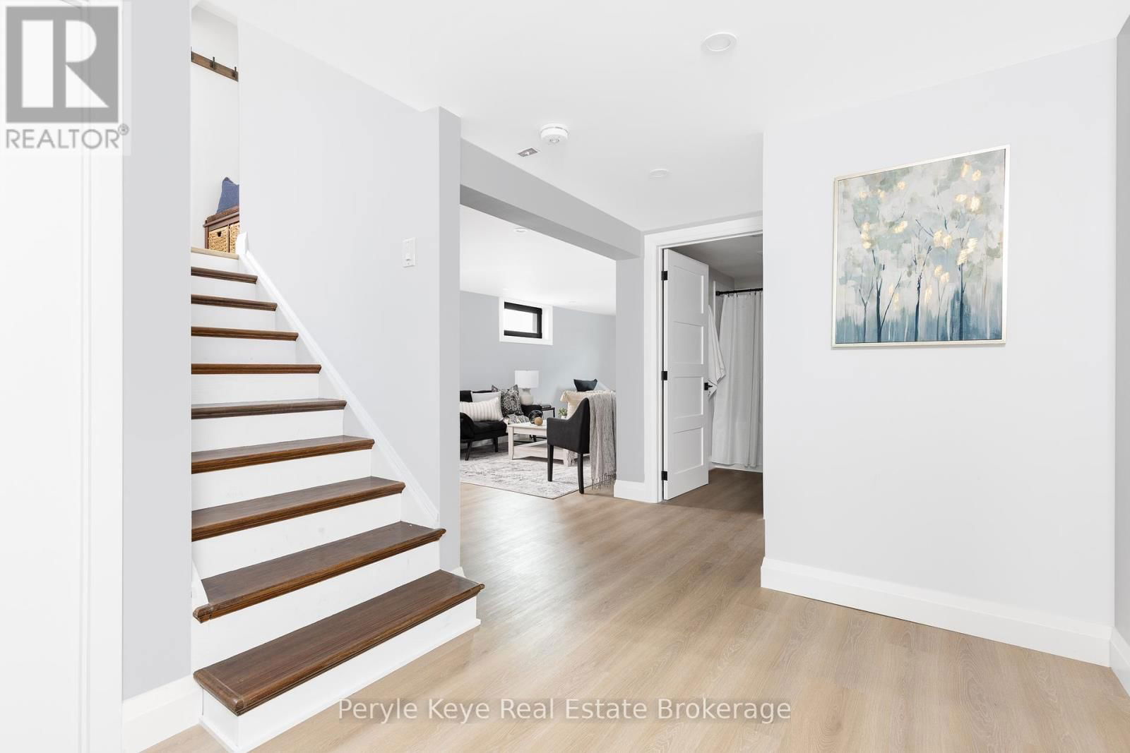 38 ANDREA DRIVE Image 37