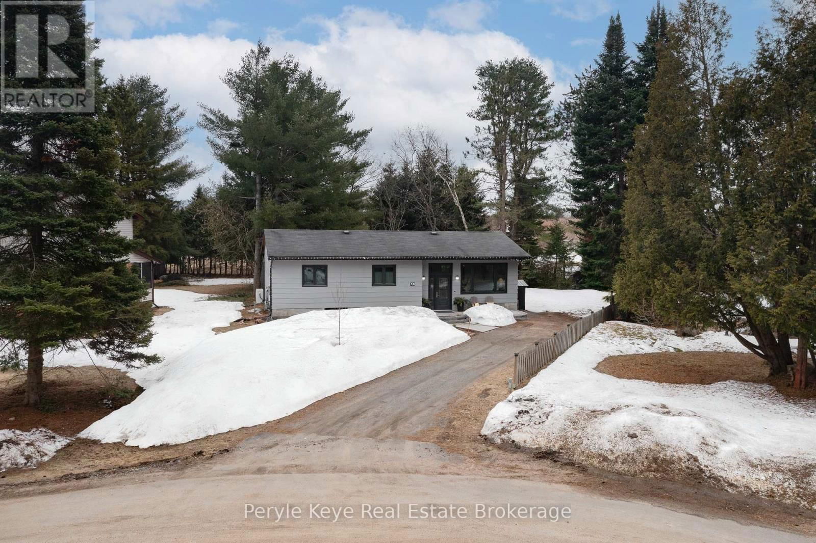 38 ANDREA DRIVE Image 4