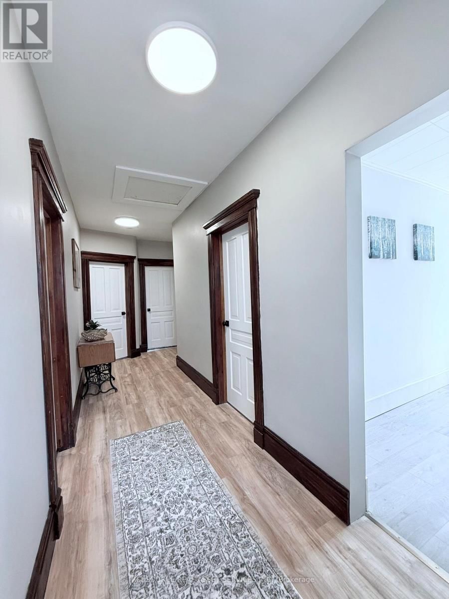 189 ROLPH STREET Image 11