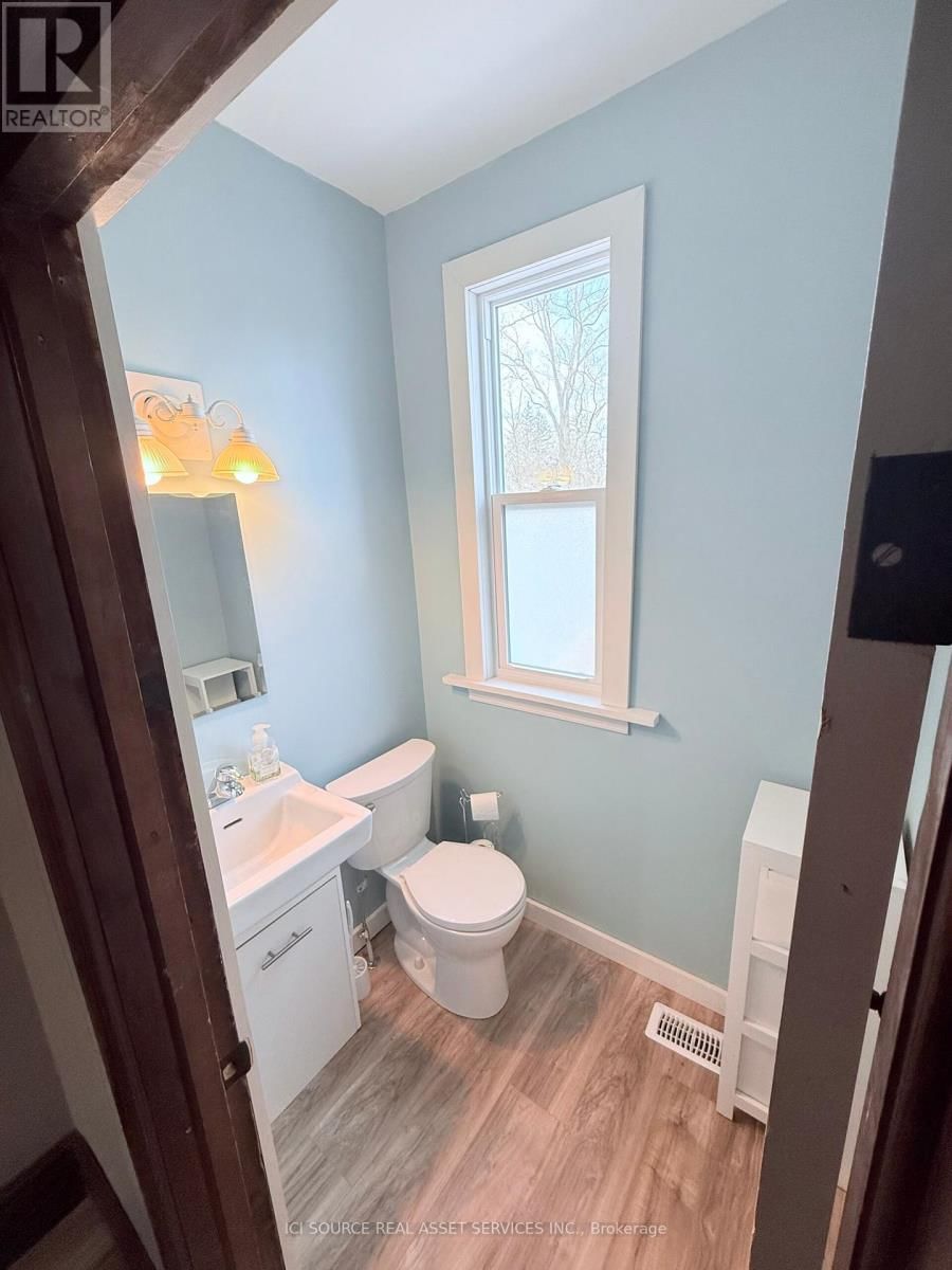 189 ROLPH STREET Image 6