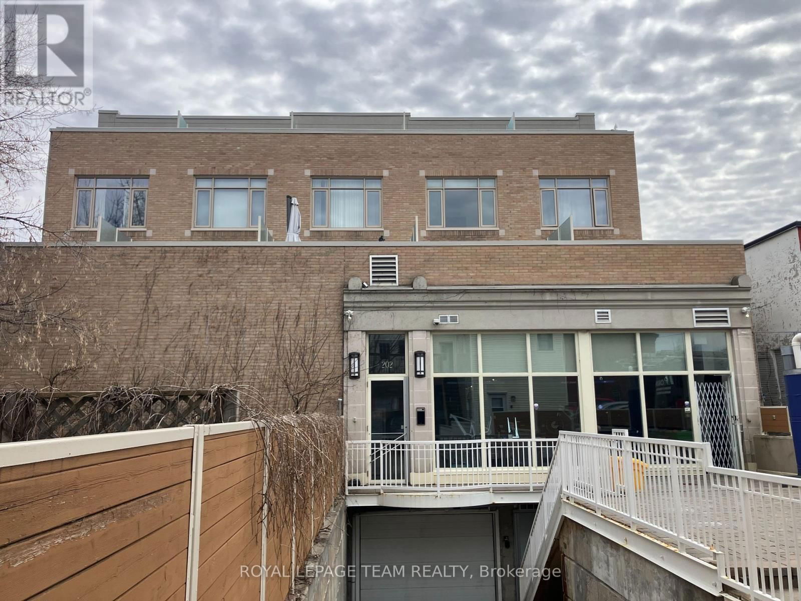 26 - 202 ST PATRICK STREET Image 36
