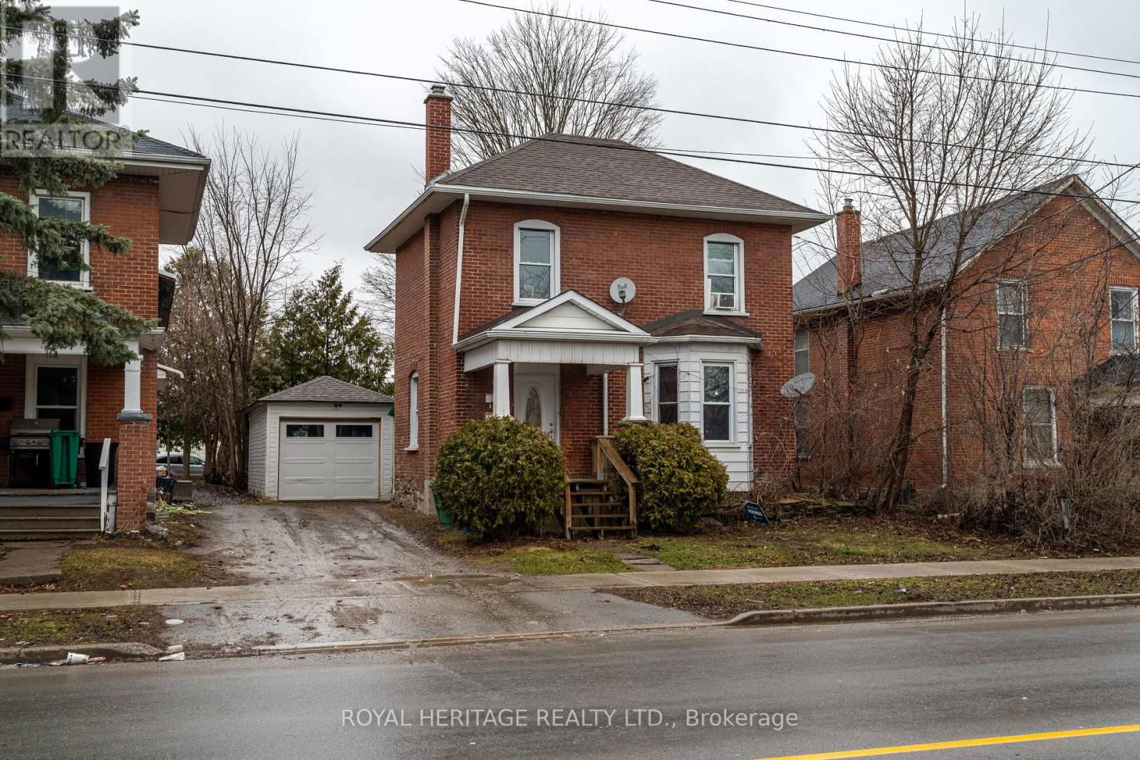 364 PARKHILL ROAD WEST Image 1