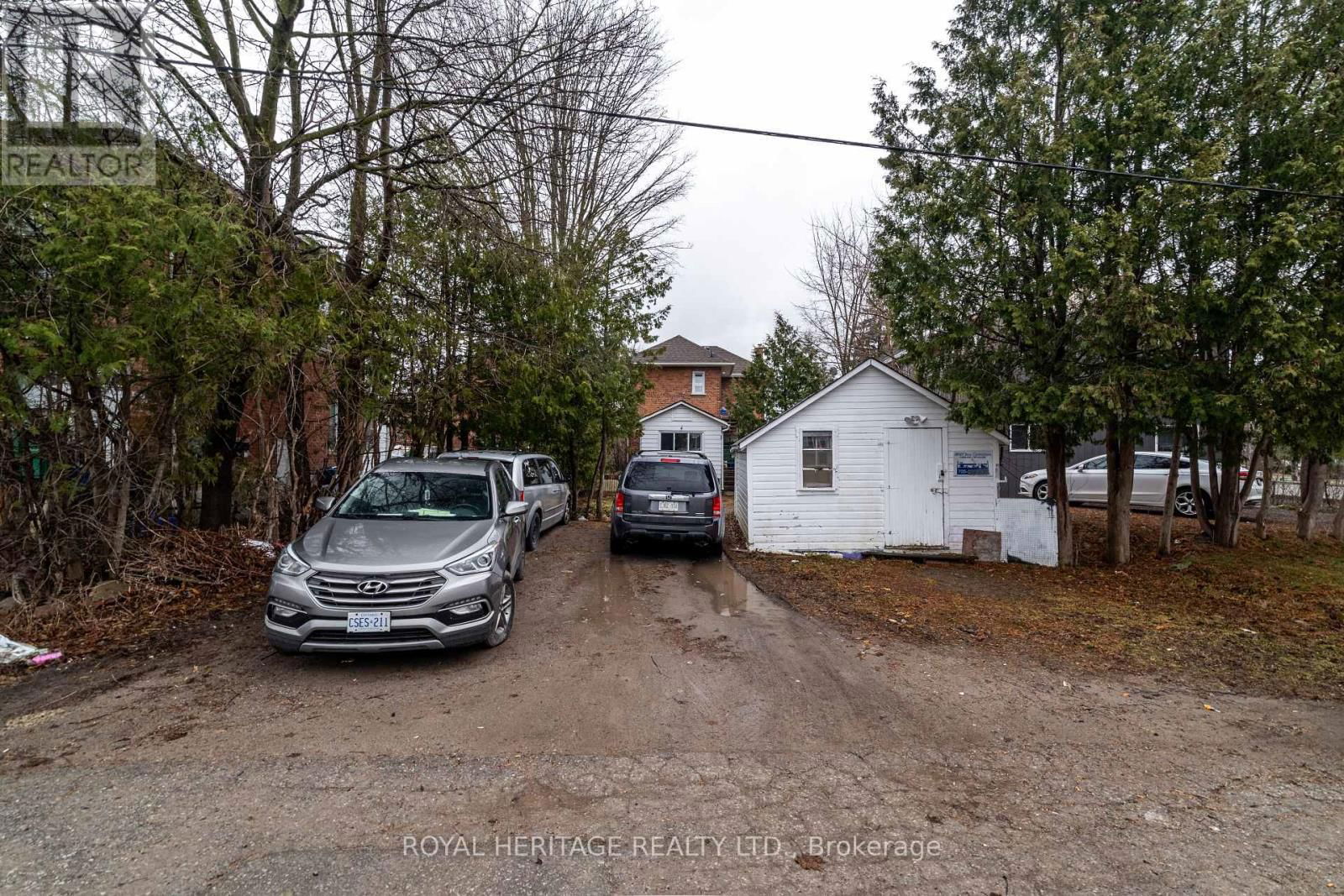 364 PARKHILL ROAD WEST Image 15
