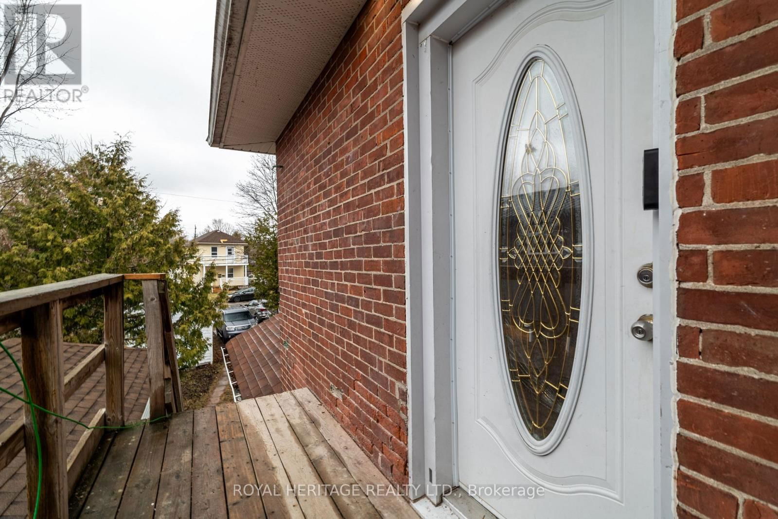 364 PARKHILL ROAD WEST Image 18