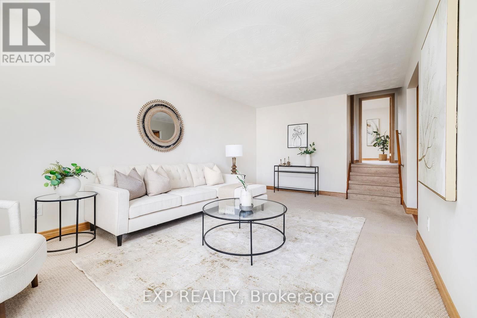 100 HADELAND AVENUE Image 2