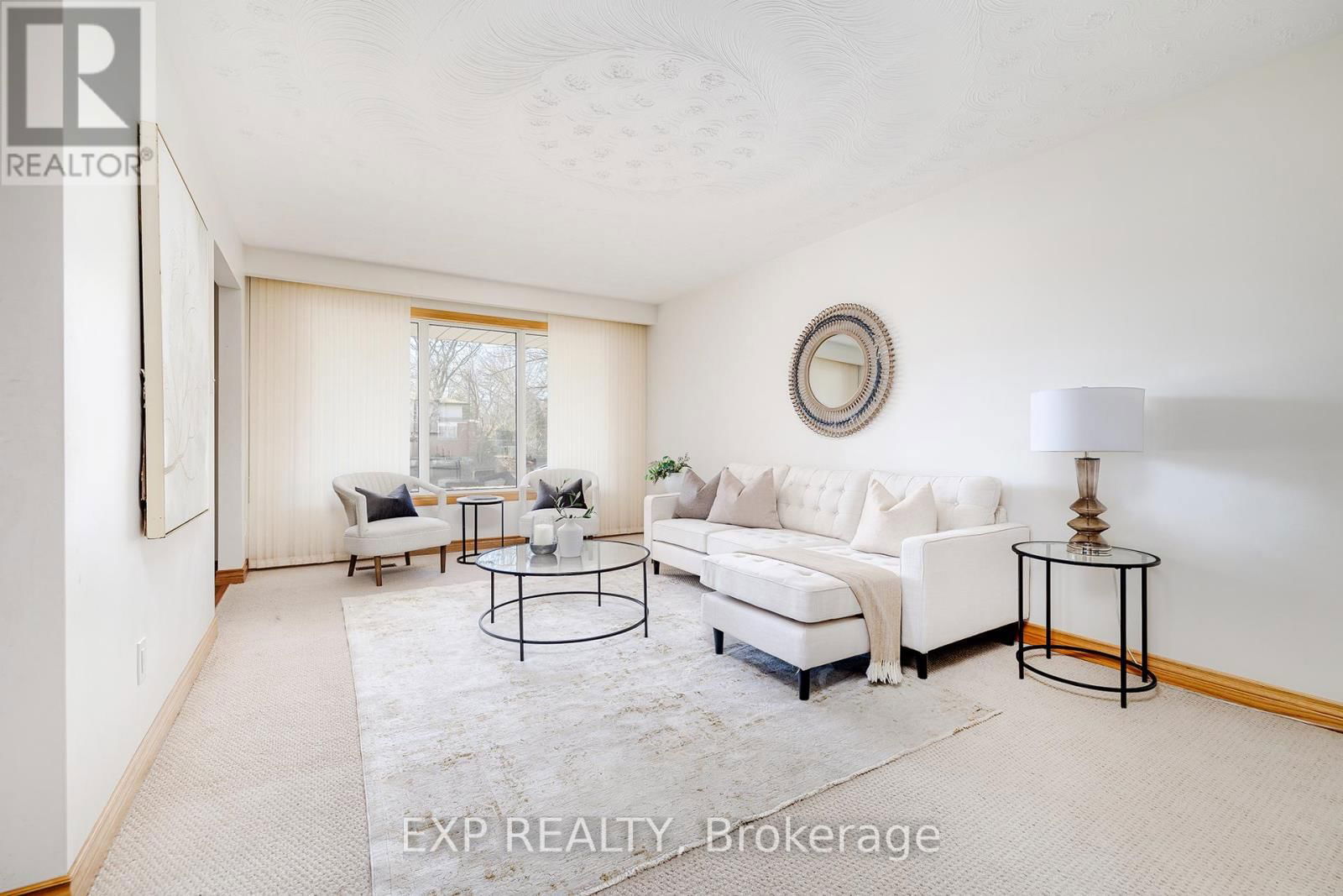 100 HADELAND AVENUE Image 3