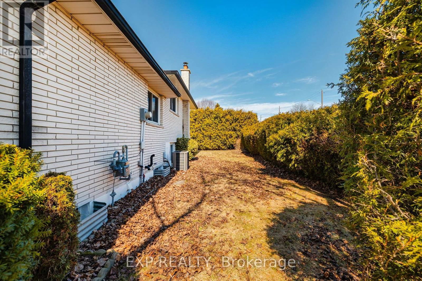100 HADELAND AVENUE Image 31