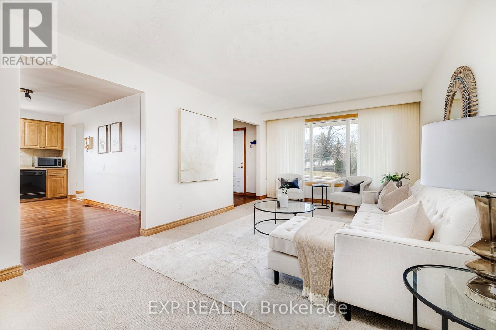 100 HADELAND AVENUE Image 4