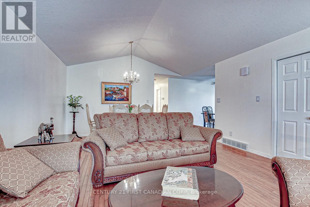26 STONEYCREEK PLACE Image 10