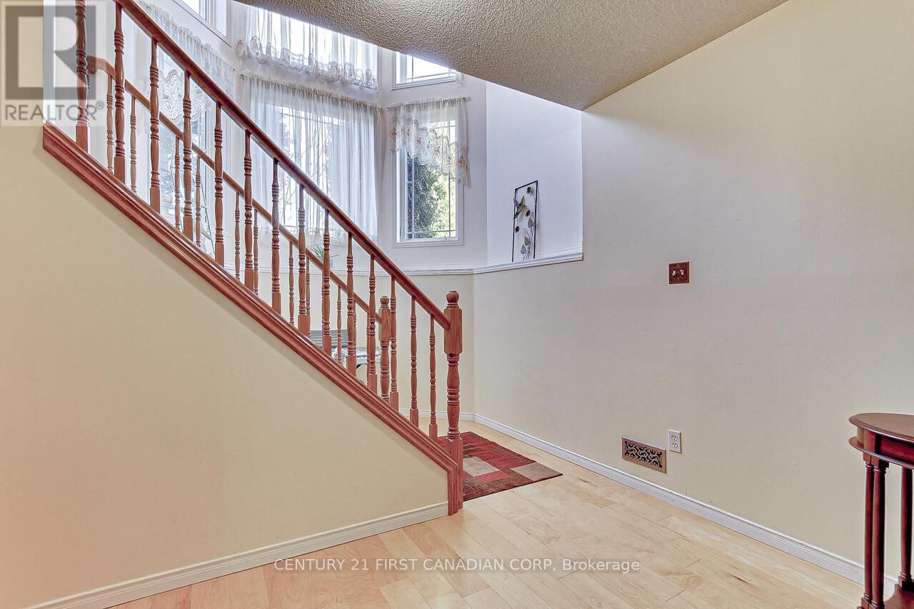 26 STONEYCREEK PLACE Image 19