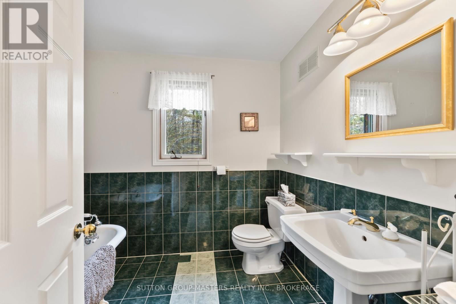168 ESCOTT ROCKPORT ROAD Image 34