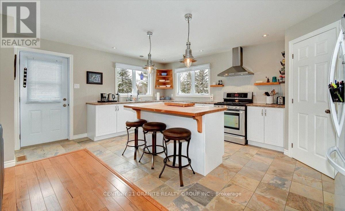 147 AIRPORT ROAD Image 11