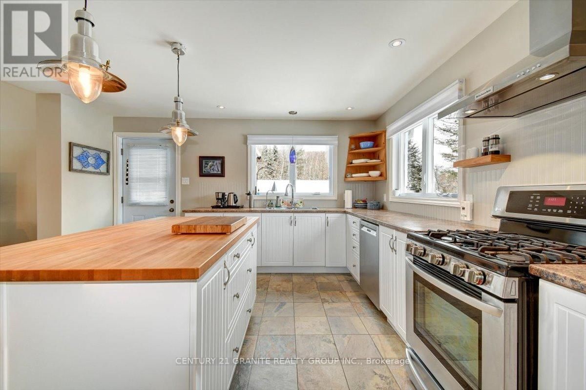 147 AIRPORT ROAD Image 12