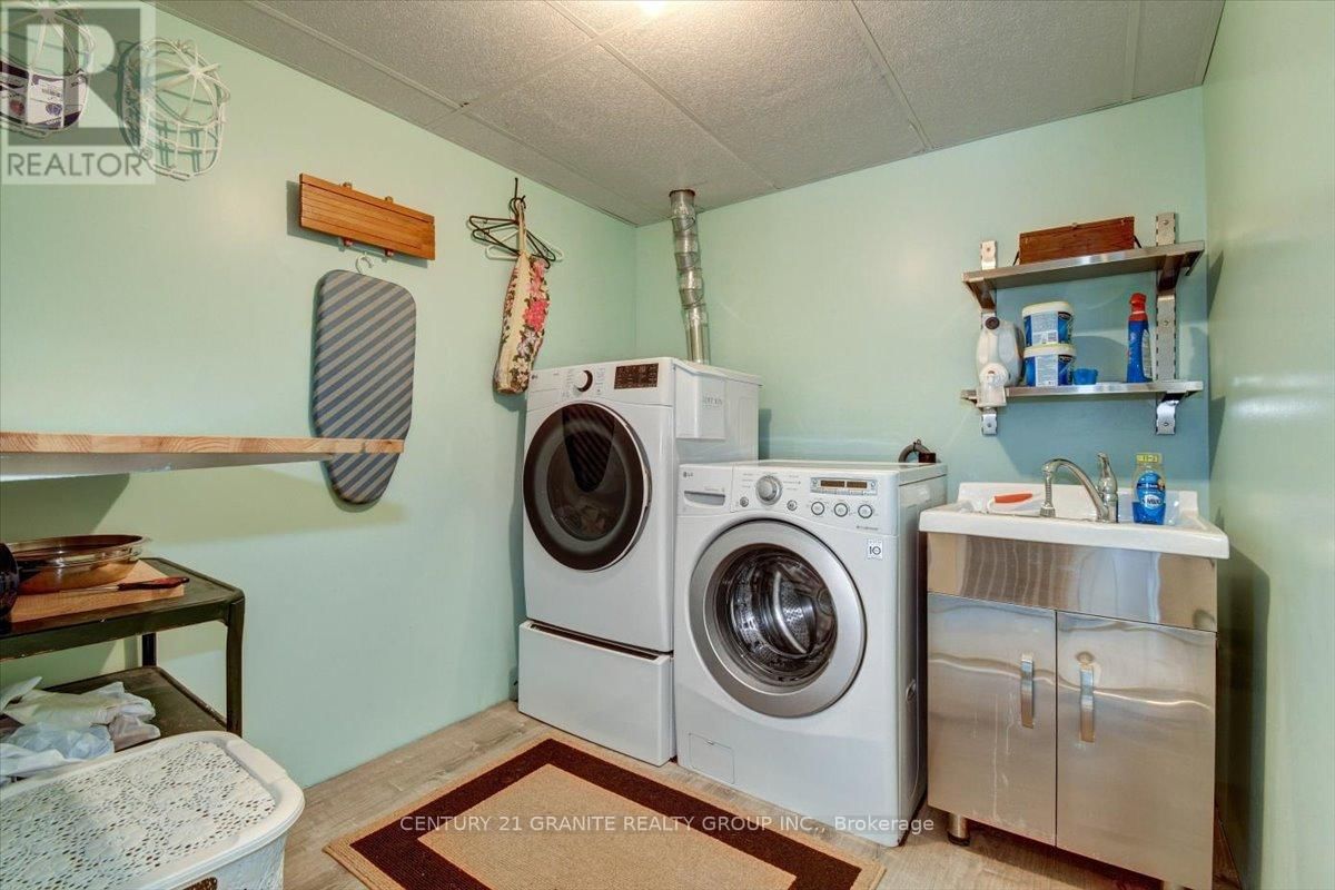 147 AIRPORT ROAD Image 31