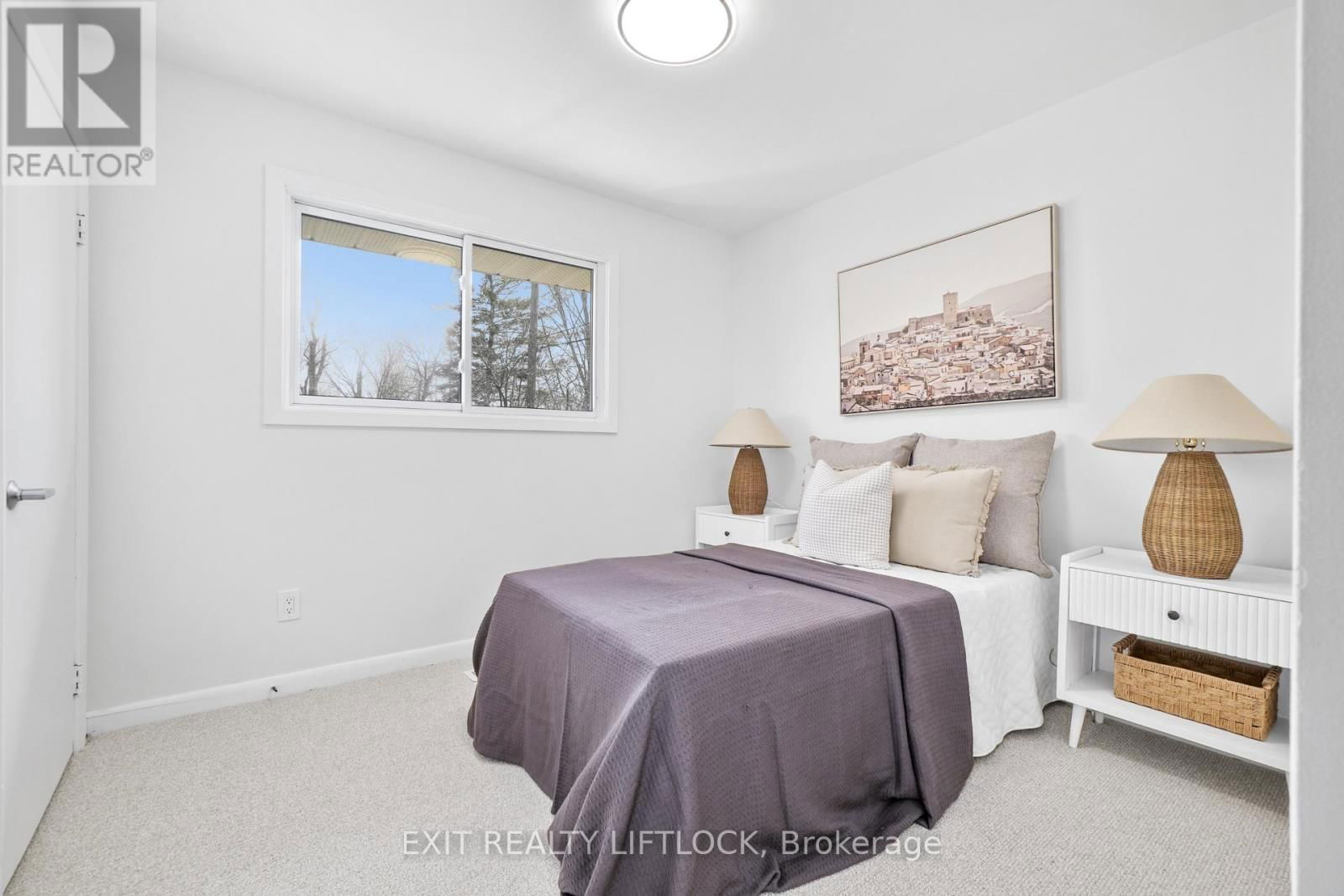 526 ERSKINE AVENUE Image 12