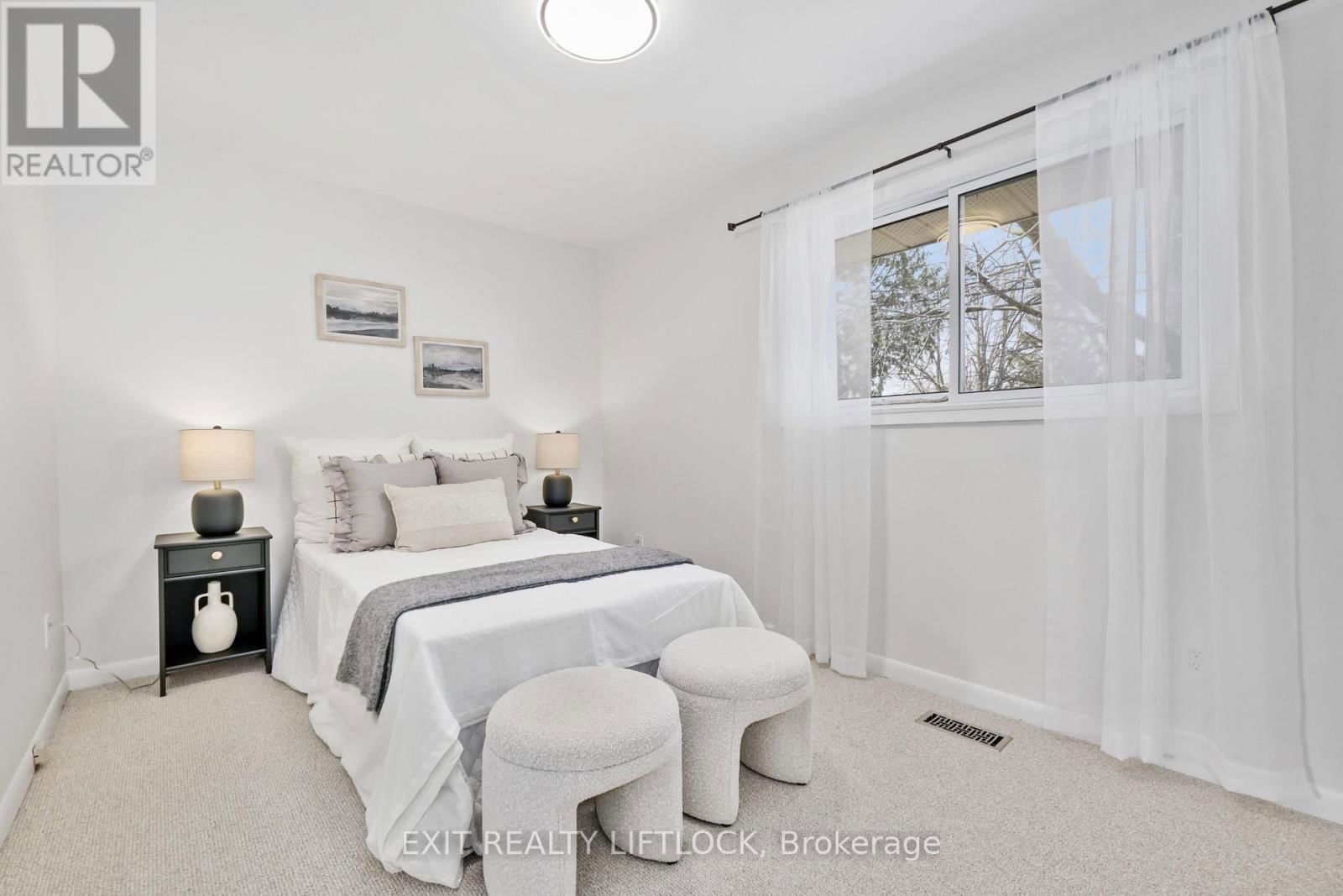 526 ERSKINE AVENUE Image 13