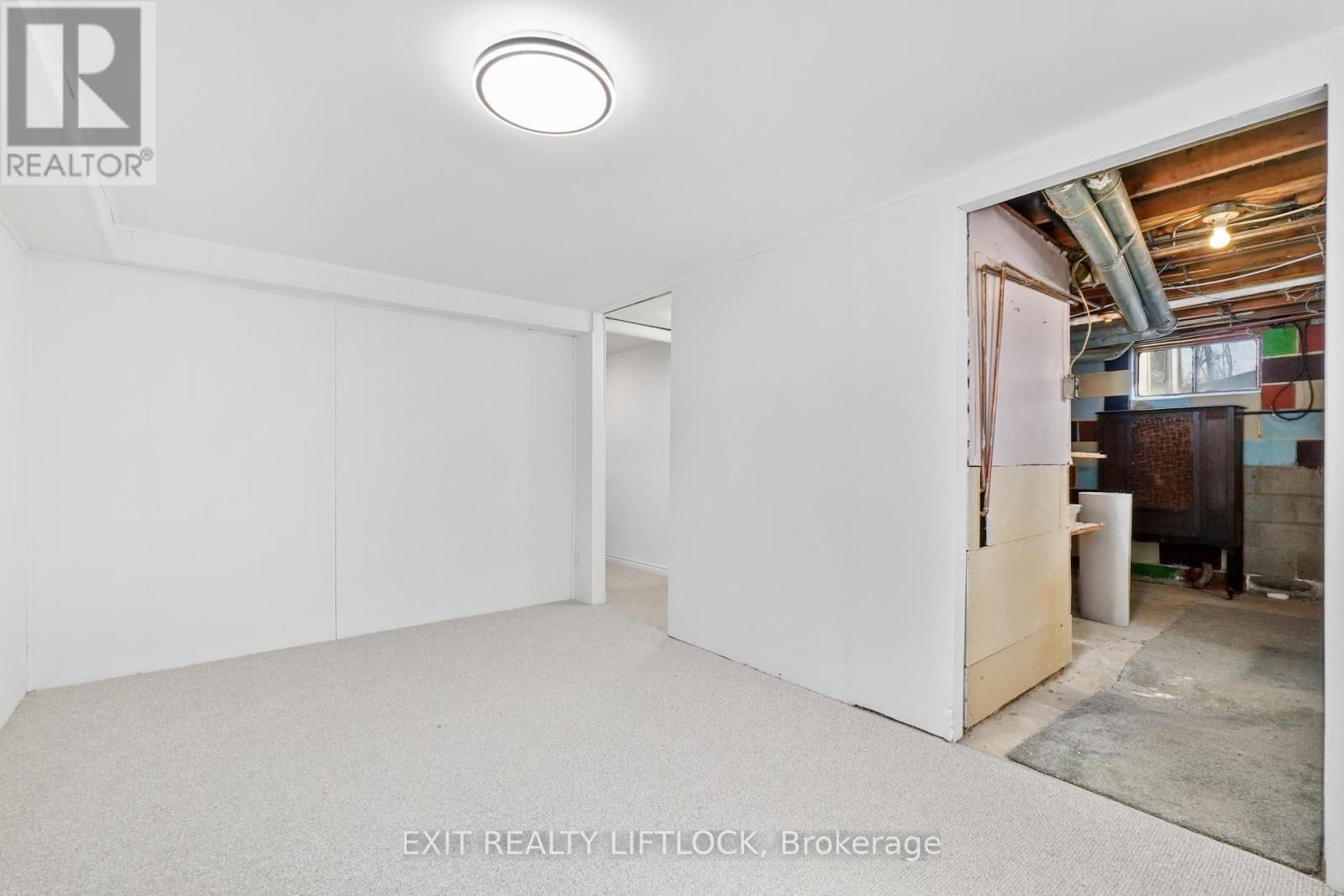 526 ERSKINE AVENUE Image 20