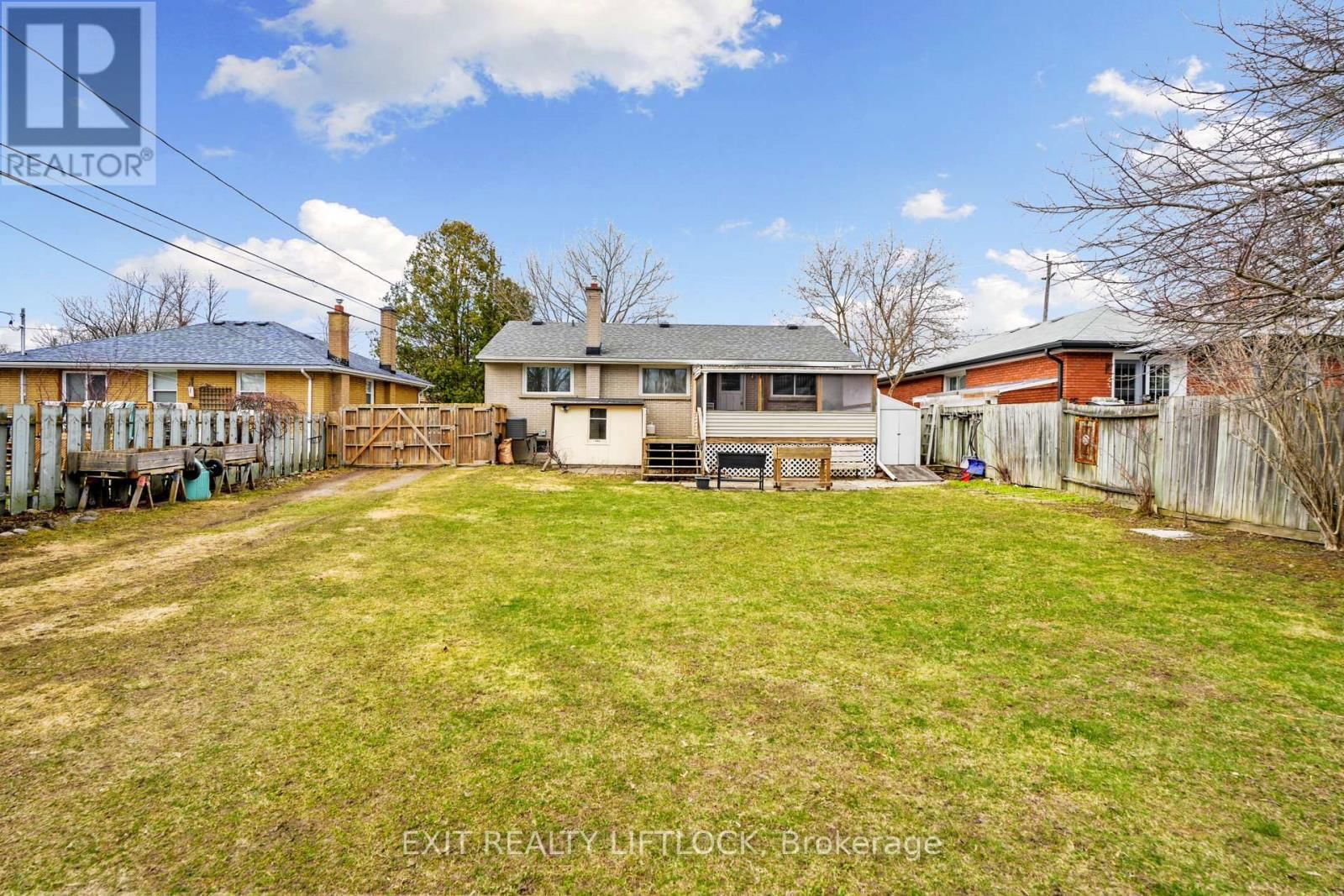 526 ERSKINE AVENUE Image 25