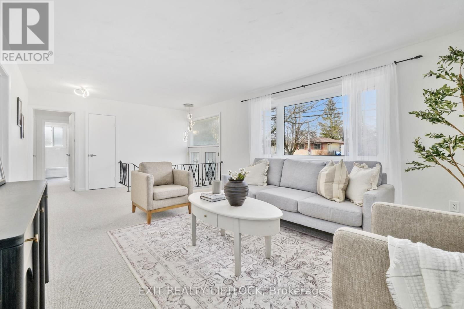 526 ERSKINE AVENUE Image 7