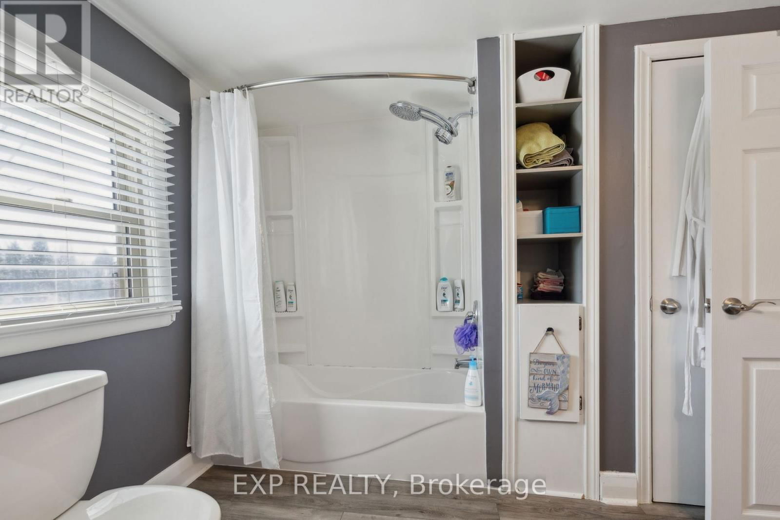 13379 ILDERTON ROAD Image 32